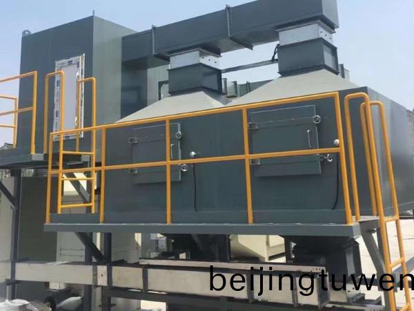 RTO蓄熱式焚燒催化燃燒設備 RTO蓄熱式焚燒(shao)催化燃燒設備(bei)